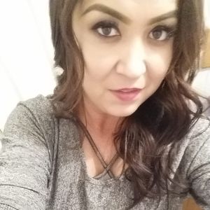 Meet your Posher, Perla